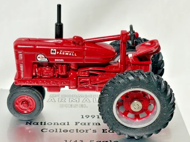 ERTL Farmall M-TA, 1991 National Farm Toy Show Tractor, Red, 1/43, NIB - Image 2 of 4