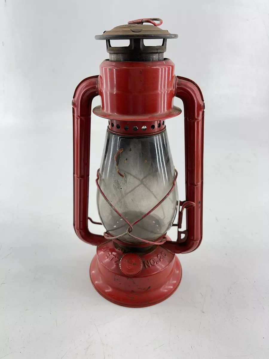 Vintage Red Dietz Jr No. 20 Railroad Hurricane Kerosene Oil Lamp