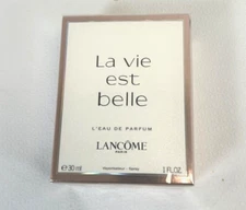 La Vie Est Belle by Lancome for Women L’ Eau de Parfum Spray 1 OZ