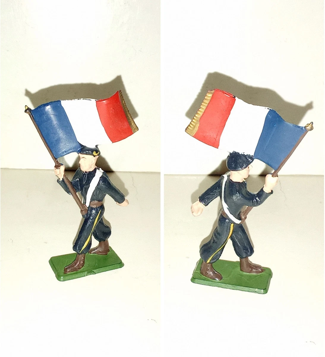 Starlux - Chasseurs Alpins - Type 3 - Défilant officier (réf 25 socle oval