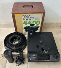 KODAK Carousel 4400 Slide Projector WORKS W Remote, ZOOM Lens, Slide Tray  Box