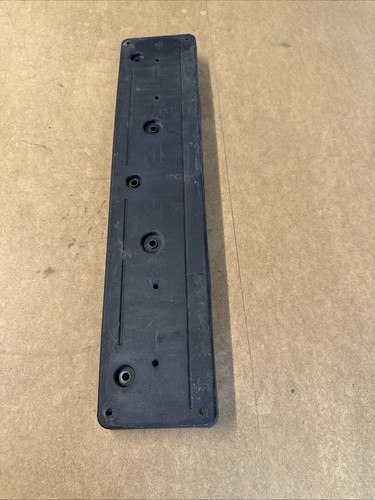 BMW X1 F48 Kennzeichenträger vorne Stoßstange 8075901 Original 51118075901