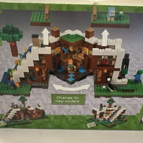 LEGO Minecraft: The Waterfall Base (21134) - New & Retired Never Opened