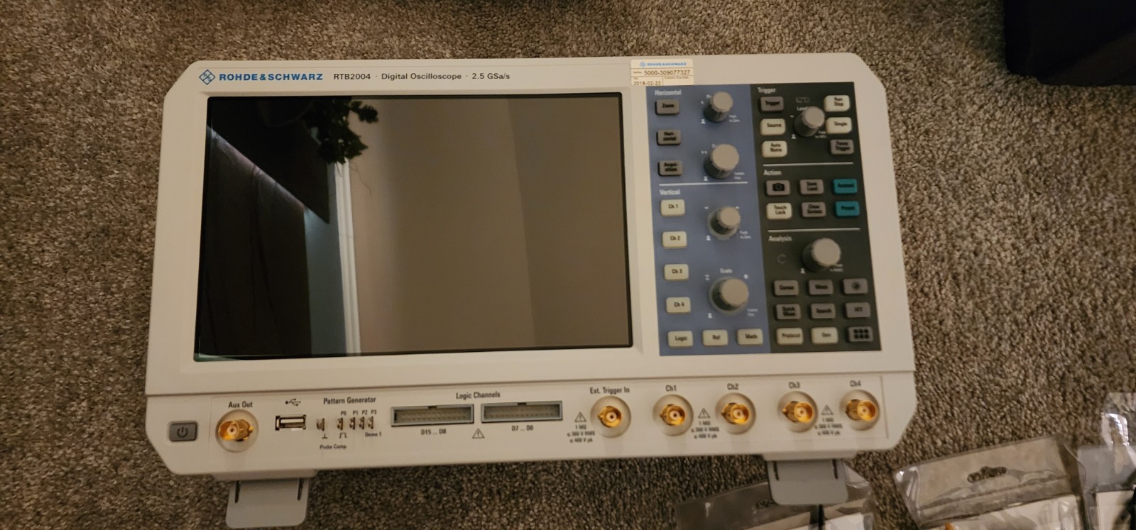 Rohde & Schwarz RTB2004 Digital Oscilloscope 4-Ch w/ Probes, Case