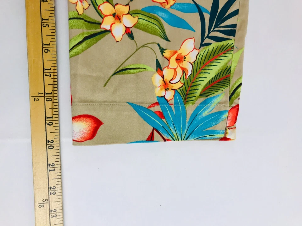 White Stag Pants, Women's Size 14, Tan Blue, Multicolor, Stretch, Capri - Image 3 of 4