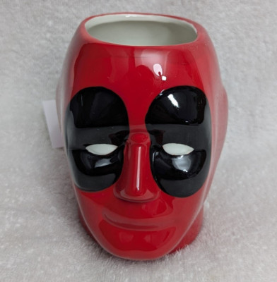 Marvel Avengers ''DEADPOOL'' 3D Sculpted Ceramic Red Head Molded Coffee Mug