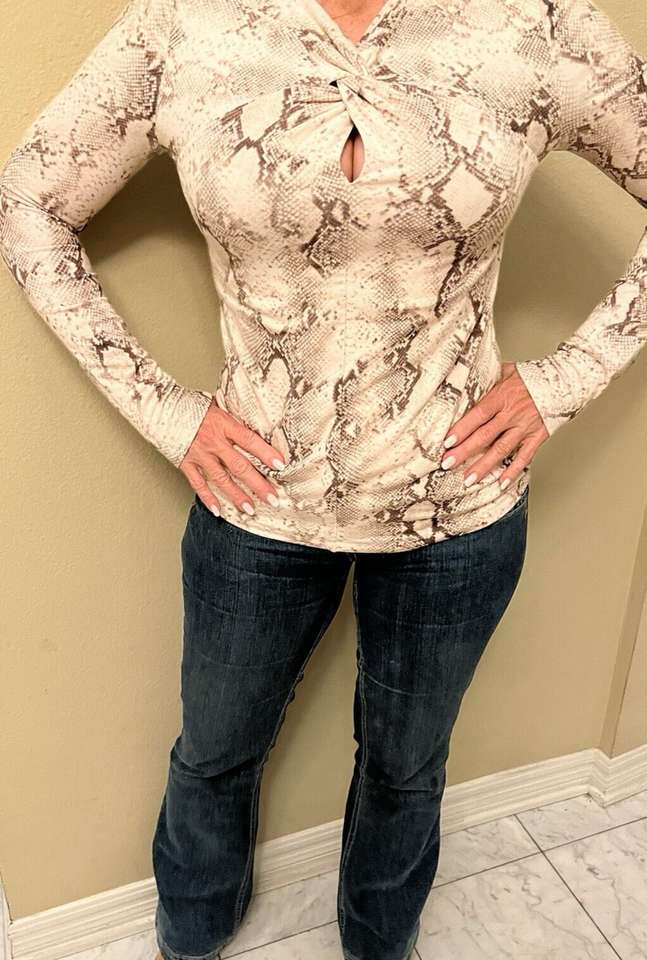 Elie Tahari Animal Print Top Size S NEW 120.00 eBay