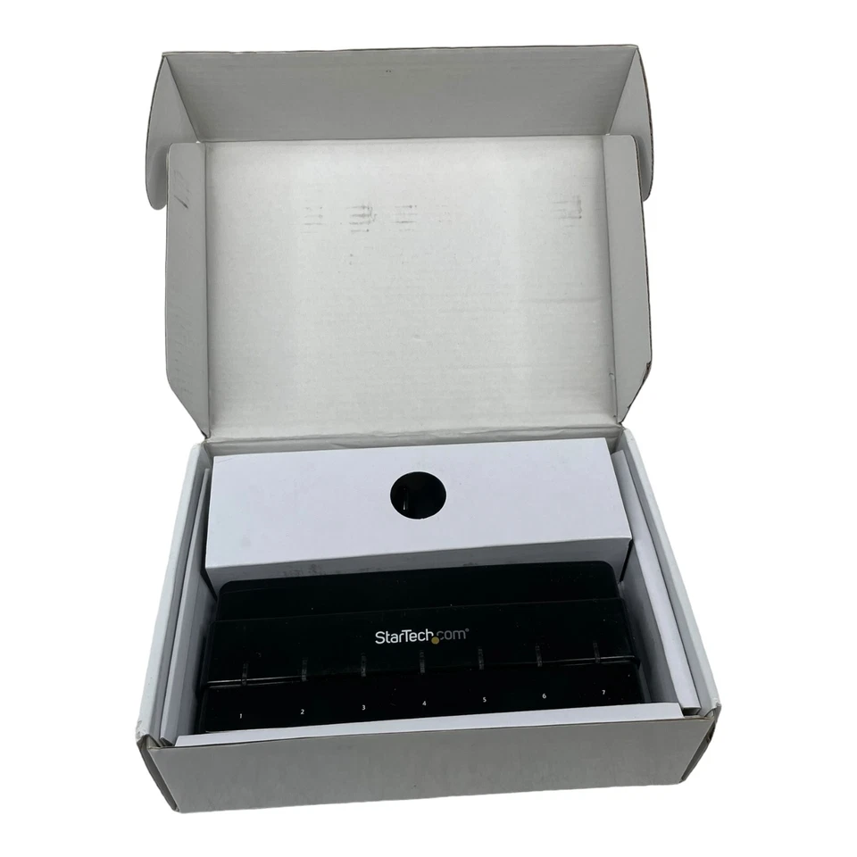 StarTech 7-Port USB 3.0 Hub 5Gbs ST7300USB3B - Image 4 of 4