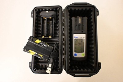 Drager X-am 2000 Persönlicher Multi Gasdetektor & AA BATTERIELADEGERÄT