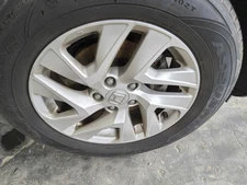 Wheel 17x7 Alloy Twisted Spoke Argent Fits 15-16 CR-V 640459