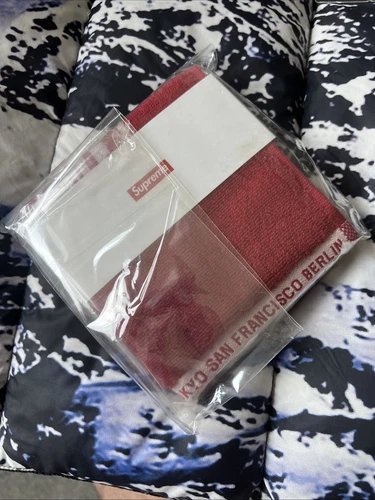 Mini serviettes Supreme Square (lot de 2) (noir et rouge) FW23A113