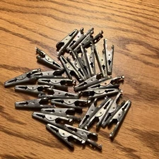 Mueller Electric Company Series 70 Alligator clips 25 pk. Cleveland Ohio USA NOS