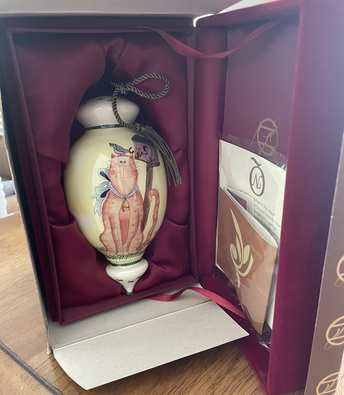 NIB NE'QWA ART CHRISTMAS ORNAMENT, ONE OF THOSE DAYS DIANE KNOTT, CAT BIRD, 6"