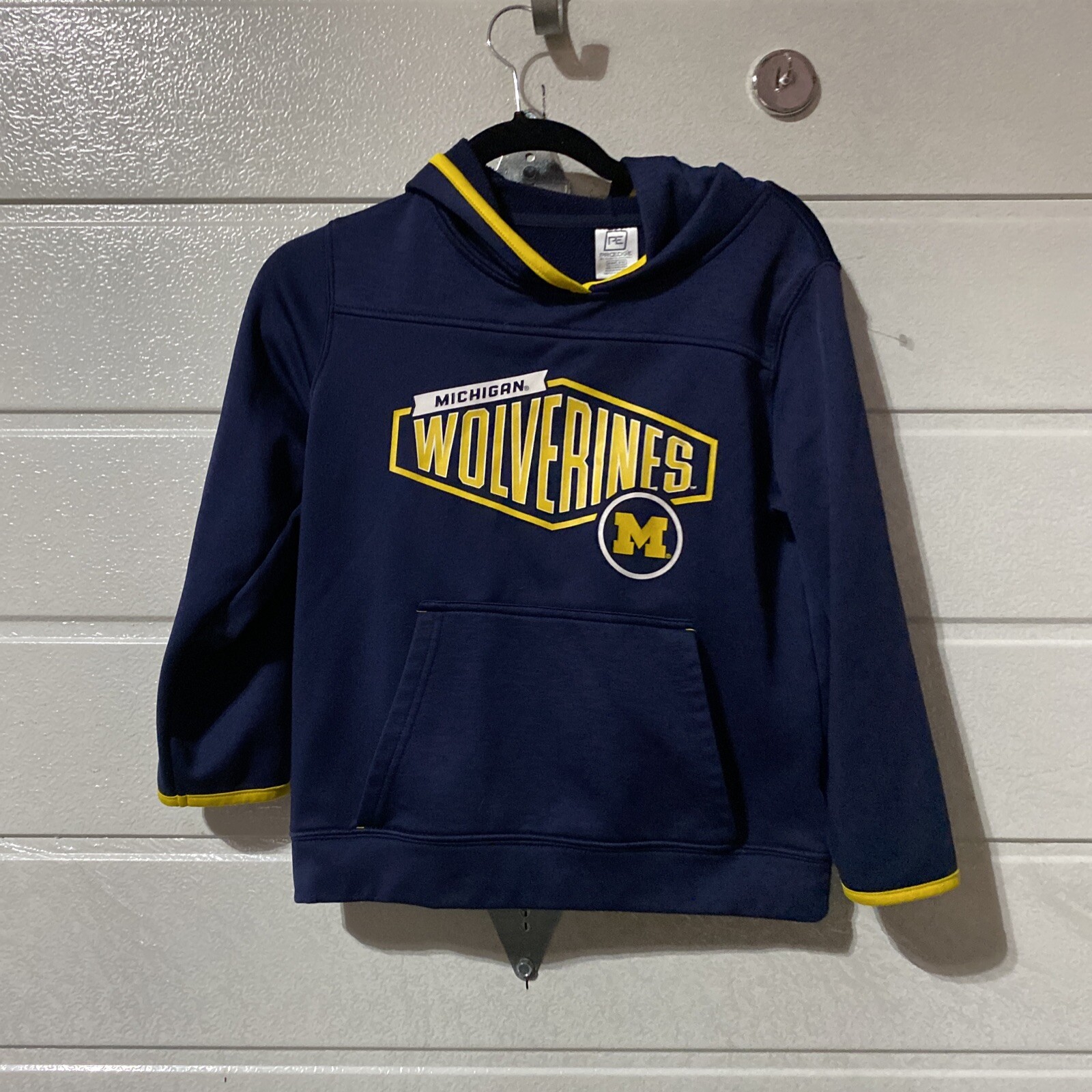 Hoodie Pro edge Yth 8/10 Michigan Wolverines-image