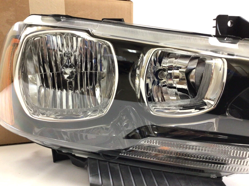 Dodge Charger 2011-2014 delantero derecho pasajero halógeno lámpara nueva OEM 57010410AF Foto 2 de 4