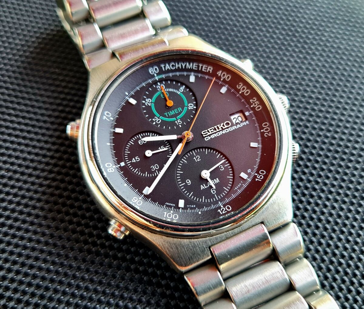 Seiko Chronograph 7T42-6A10 Seiko Chronograph 7T42-6A10