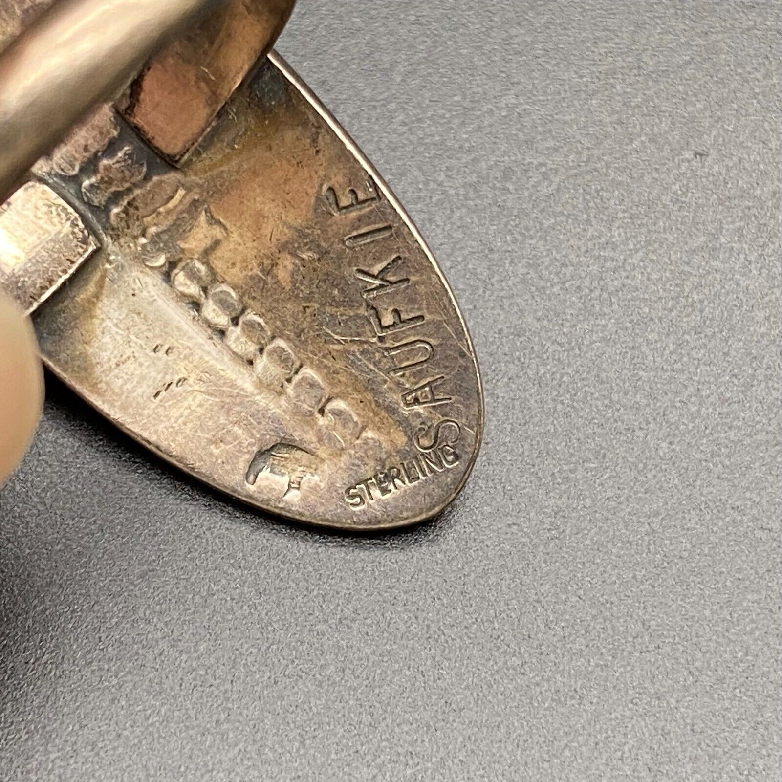 Vintage Hopi Lawrence Saufkie Prayer Feather Rain Sterling Silver Ring Size 8.25