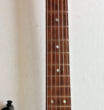 Yamaha ERG121 Guitar 22 frets H-S-H pickups 6-point tremolo