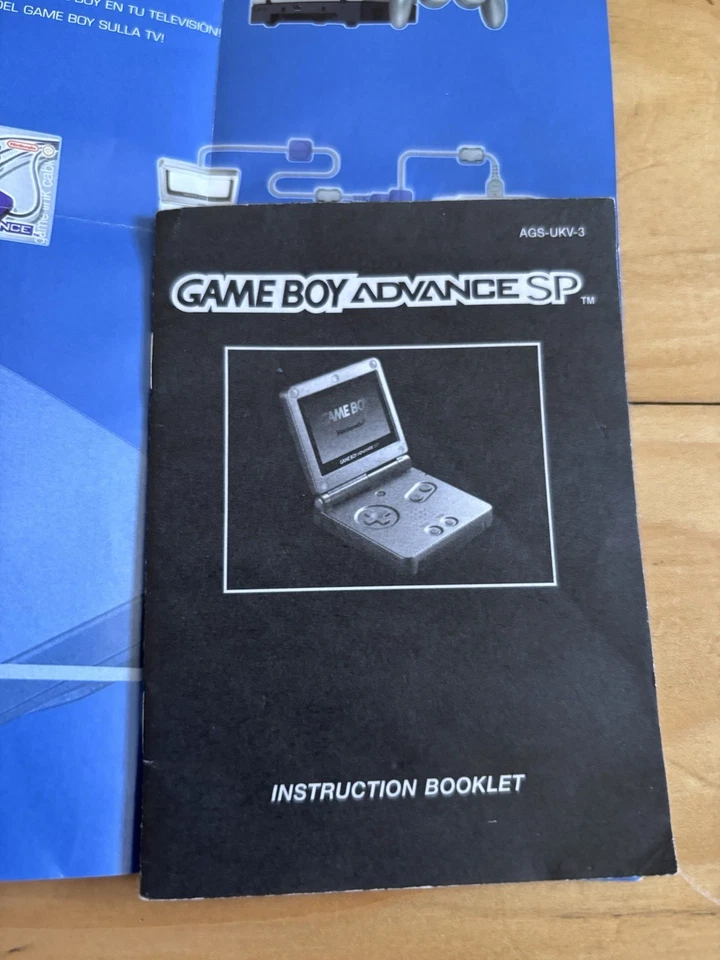 Gameboy Advance SP Manual, Promo Leaflet And X6 Gameboy Advance Game Manuals - Image 2 of 4