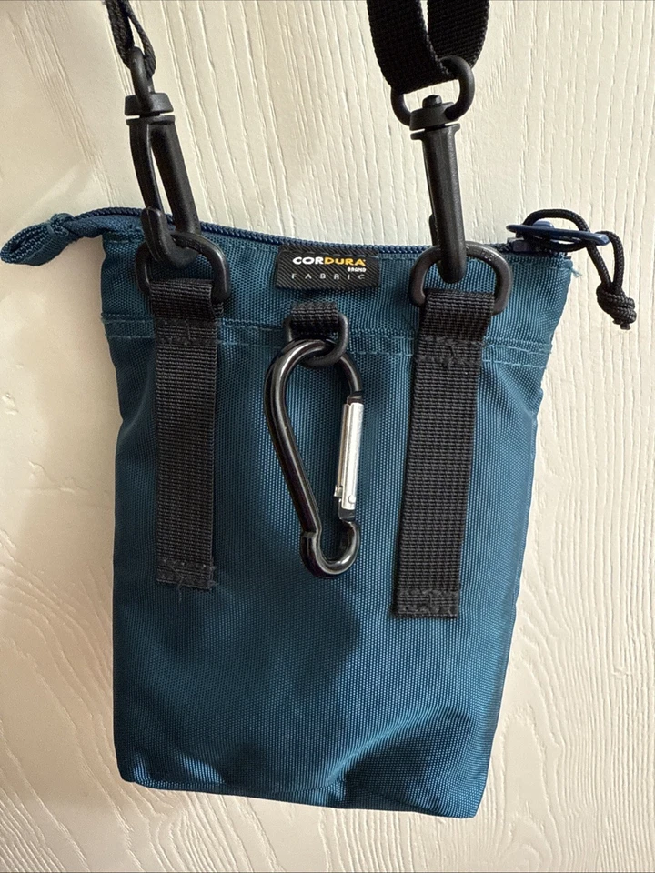 Supreme Bolso de Hombro Cuello Utilidad Bolsa Cordura Nylon Verde azulado Resistente al Agua Usado en Excelente Condición Foto 2 de 4