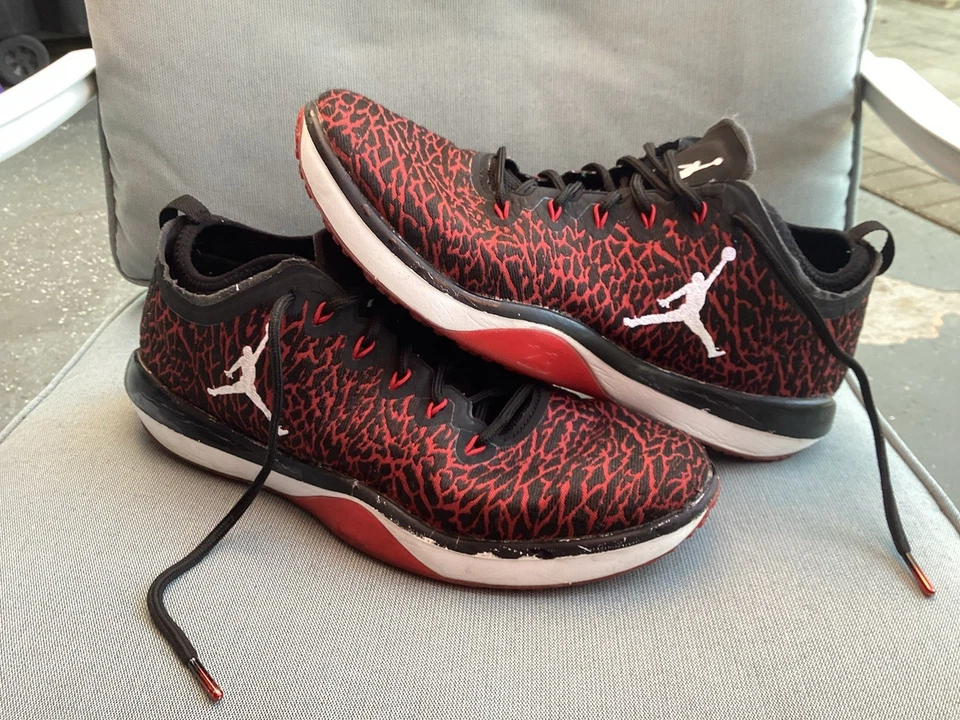 Zapatillas Jordan Trainer 1 2016 'Banned' para hombre 12 sin inserciones Foto 2 de 4