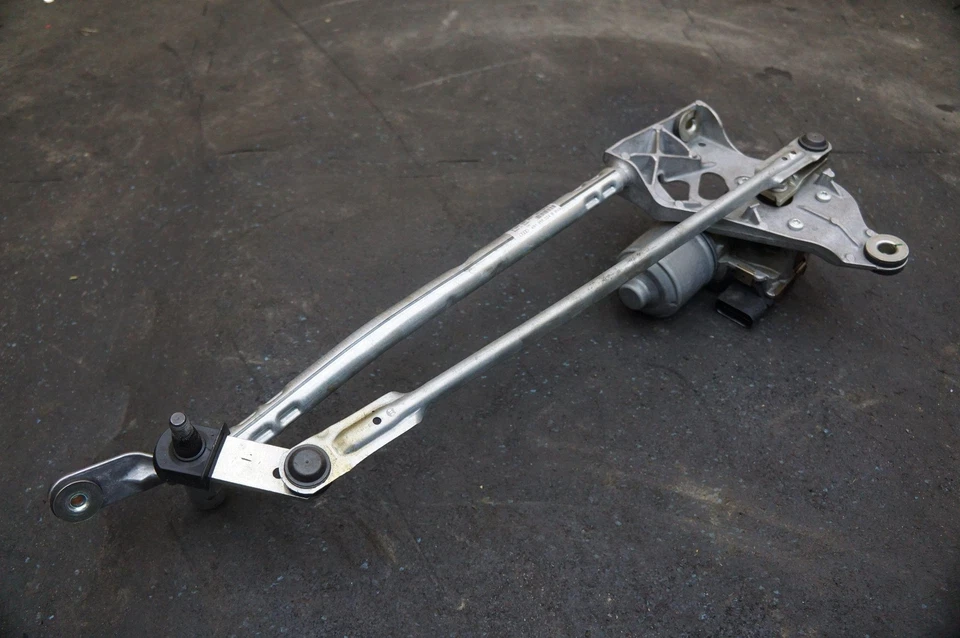 前挡风玻璃雨刷电机联动组件 4S1955024B 原始设备制造商奥迪 R8 Lms GT4 18 — 第 4/4 张图片