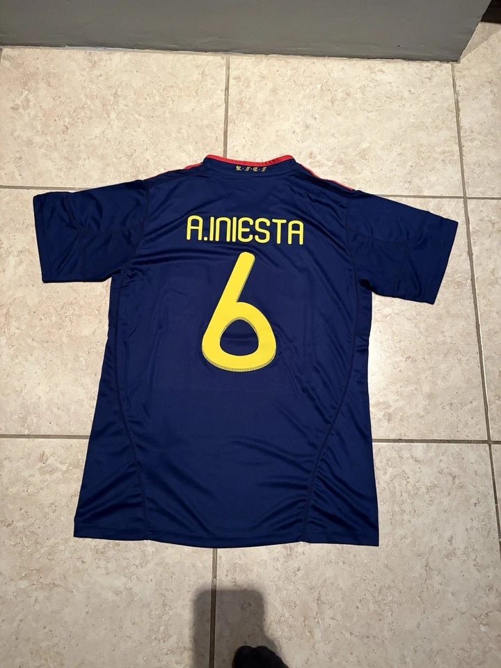 Retro Andres Iniesta 2010 World Cup Final Spain Jersey Size XL - Image 2 of 2