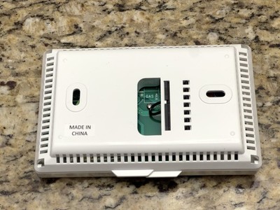 Luxpro 7 Day Programmable Thermostat P711 Single Stage Heating and Cooling