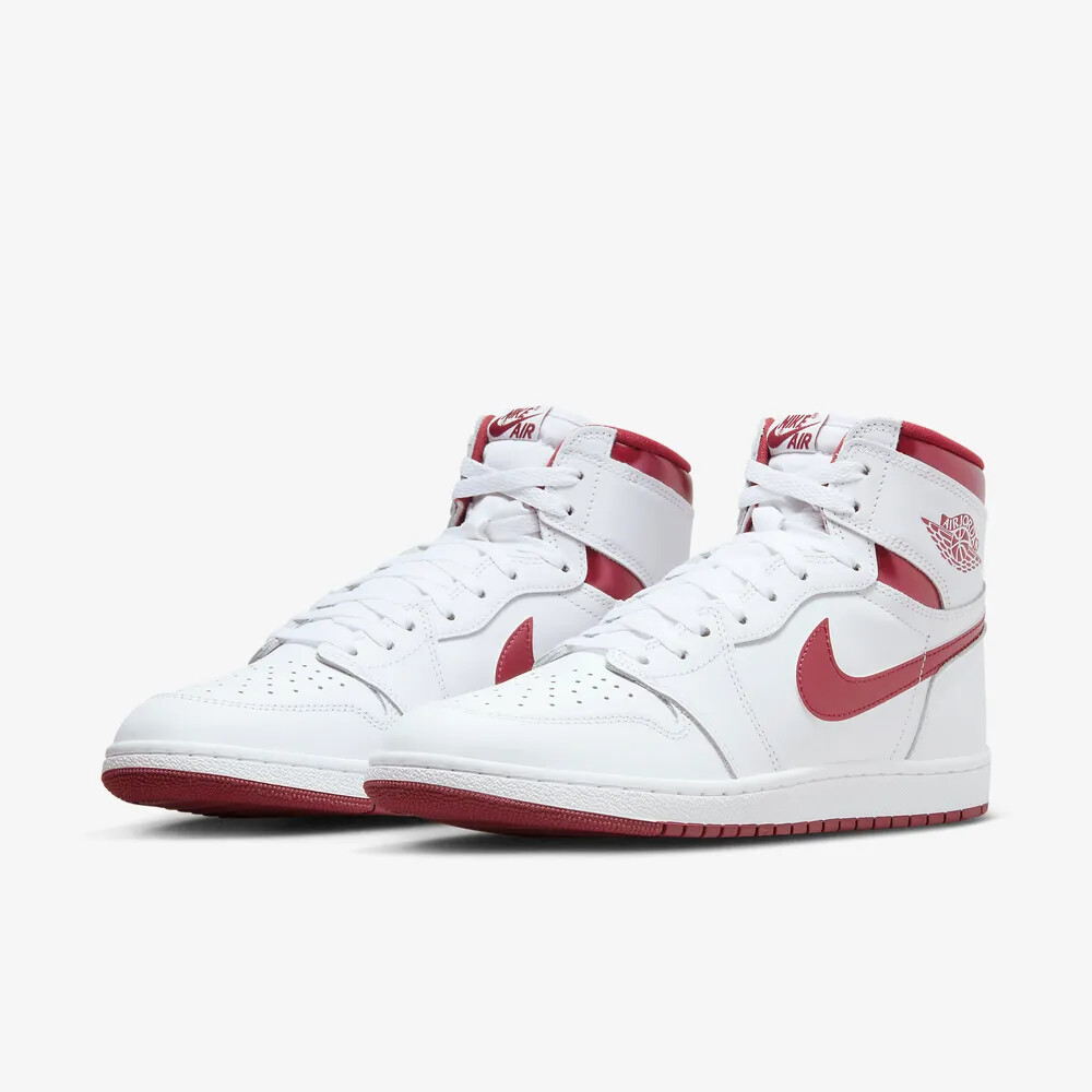 Nike ☆ Air Jordan 1 Retro High '85 'llic Burgundy' Air Jordan 1 High 85 OG Metallic Burgundy Review and On Foot