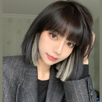 ?️ Black to Grey Synthetic Wigs With Bangs Ombre Grey Straight Synthetic Lace Front Wig with Bangs  main image 2