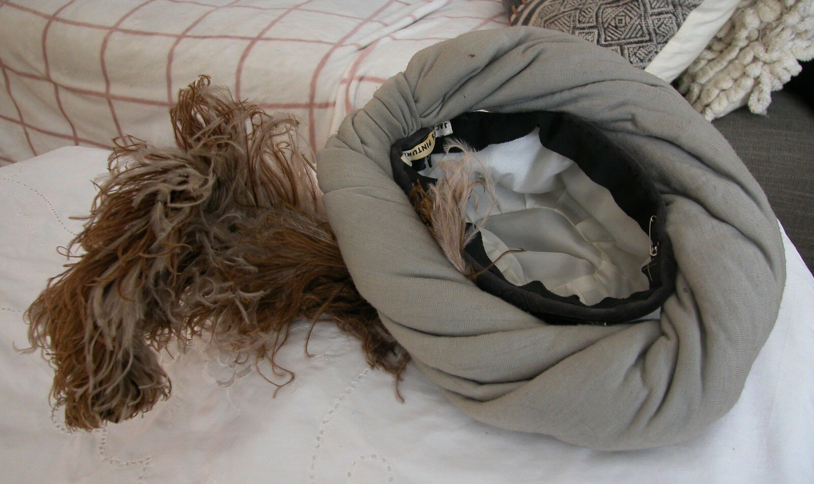 A Vintage 1970'S Fashion Hat Designed And Produced By Known Jacques Pinturier(m) image 3
