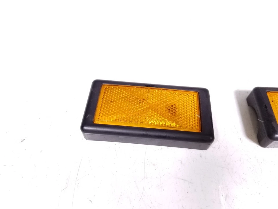 2000 Victory V92 V92C Sport Front Left & Right Reflectors Pair Free Shipping - Image 2 of 4