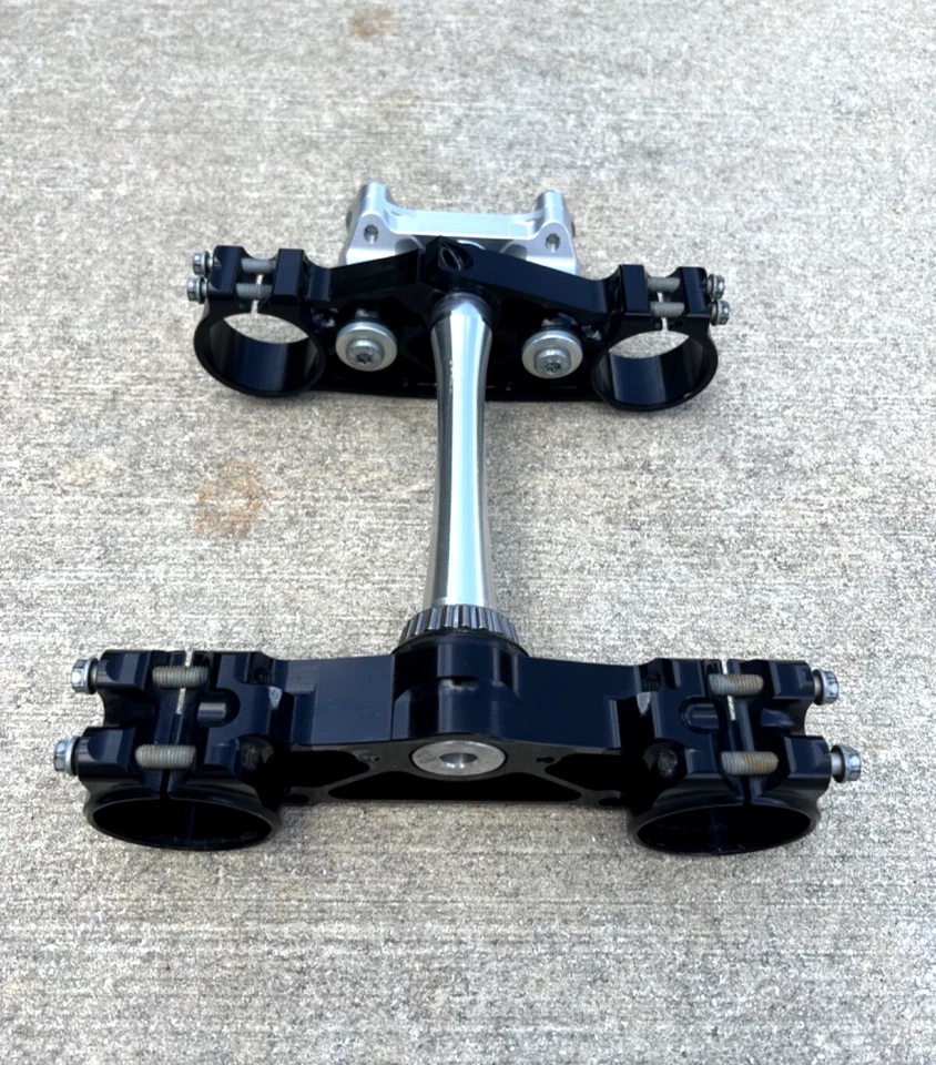 KTM SXF 350 2024 OEM Triple Clamps OEM Bar Mounts FC 250 450 SX-F SXF350 SXF250 - Image 3 of 4