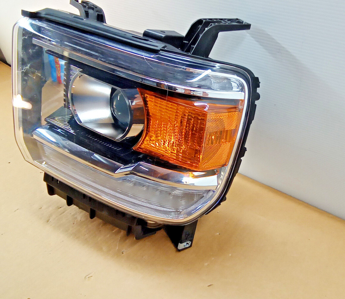 2014 - 2017 GMC Sierra Headlight Halogen With LED LH Driver Side  
