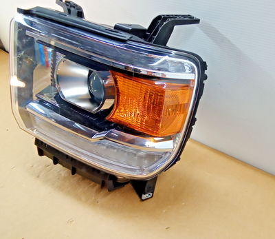 2014 - 2017 GMC Sierra Headlight Halogen With LED LH Driver Side 