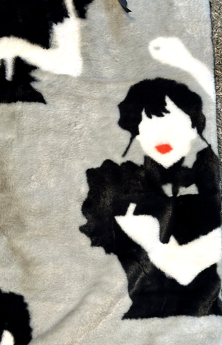 Heavy Faux Rabbit Fur Viral Wednesday Addams 50"x70" Blanket Dancing Throw Gray - Picture 5 of 6