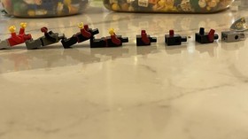 Lego Knights Kingdom 2000-2005 Lot Of 8 Plus Accessories