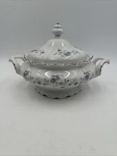 Vintage Johann Haviland Blue Garland Round Covered Vegetable Bowl Tureen Bavaria