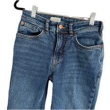 Pilcro- Yaya Crop Kick Flare Jeans Raw Hem Minimalist Closet Staple- Size 25