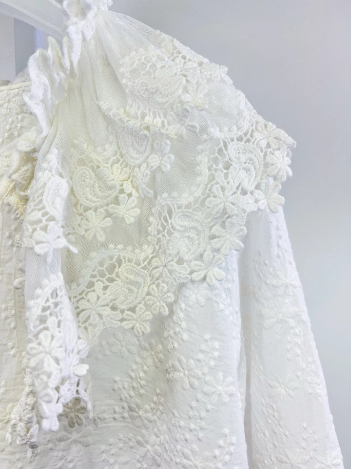 Blusa blanca con volantes bordados de encaje en capas estilo Mori para mujer EE. UU. talla S-L Foto 2 de 4