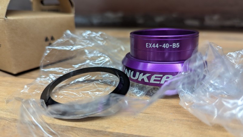 Nukeproof Lower Headset Cup EX44-40 B5 1.5 Semi Integrated Purple 44mm