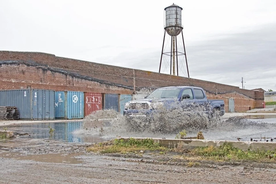 Rough Country 3" Lift Kit w/N3 Shocks for 2005-2023 Toyota Tacoma - 74530 - Изображение 4 из 4