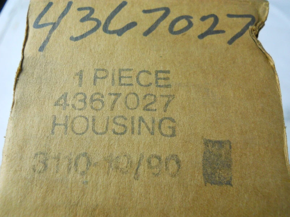 DODGE CHRYSLER INBOARD CV JOINT HOUSING MOPAR  4367027 NOS 1987-1993 - Image 4 of 4