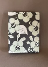 “Green Flowers” Photo Album, 100 Pages & Each Page Holds Two 6” X 4” Photos, New