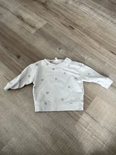 Quincy Mae Baby Crewneck Stars Beige Size 0-3 Months