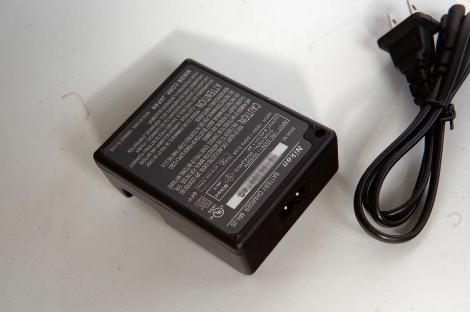 Cargador de batería Nikon Mh-25 para batería Nikon EN-EL15/a/c, envío EE. UU. Foto 2 de 2