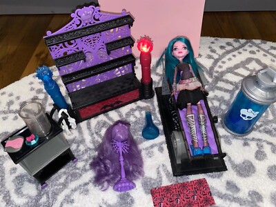Monster High - Create A Monster Station