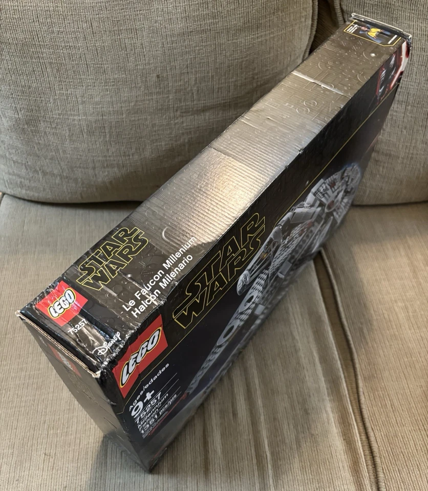 LEGO Star Wars: Halcón Milenario (75257) Nuevo Sellado de Fábrica Juego Retirado Foto 2 de 4