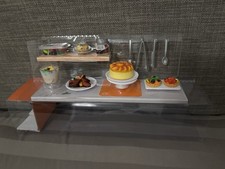 MGA Miniverse Make It Mini Display Box With Food Diner Pie Tarte Cake NEW