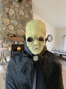 Easter Unlimited Space Alien Martian Full Head Latex Mask with Full Cape No Eyes